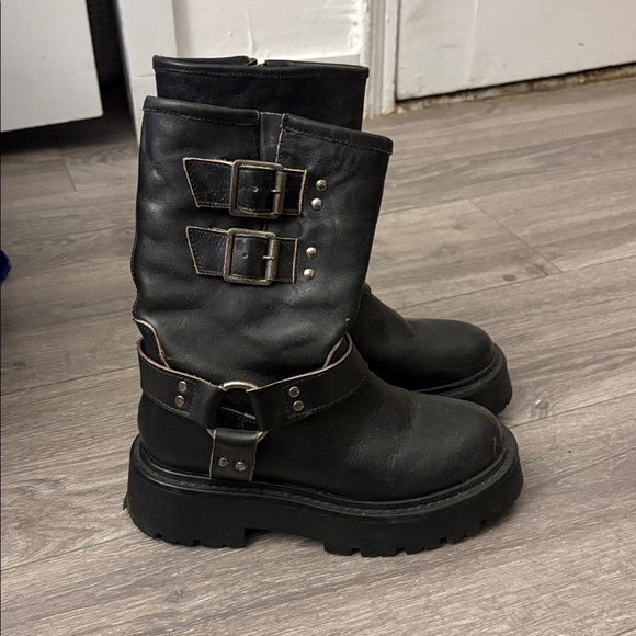 Steve Madden Black Combat Boots Size 6.5/7 - Picture 3 of 5
